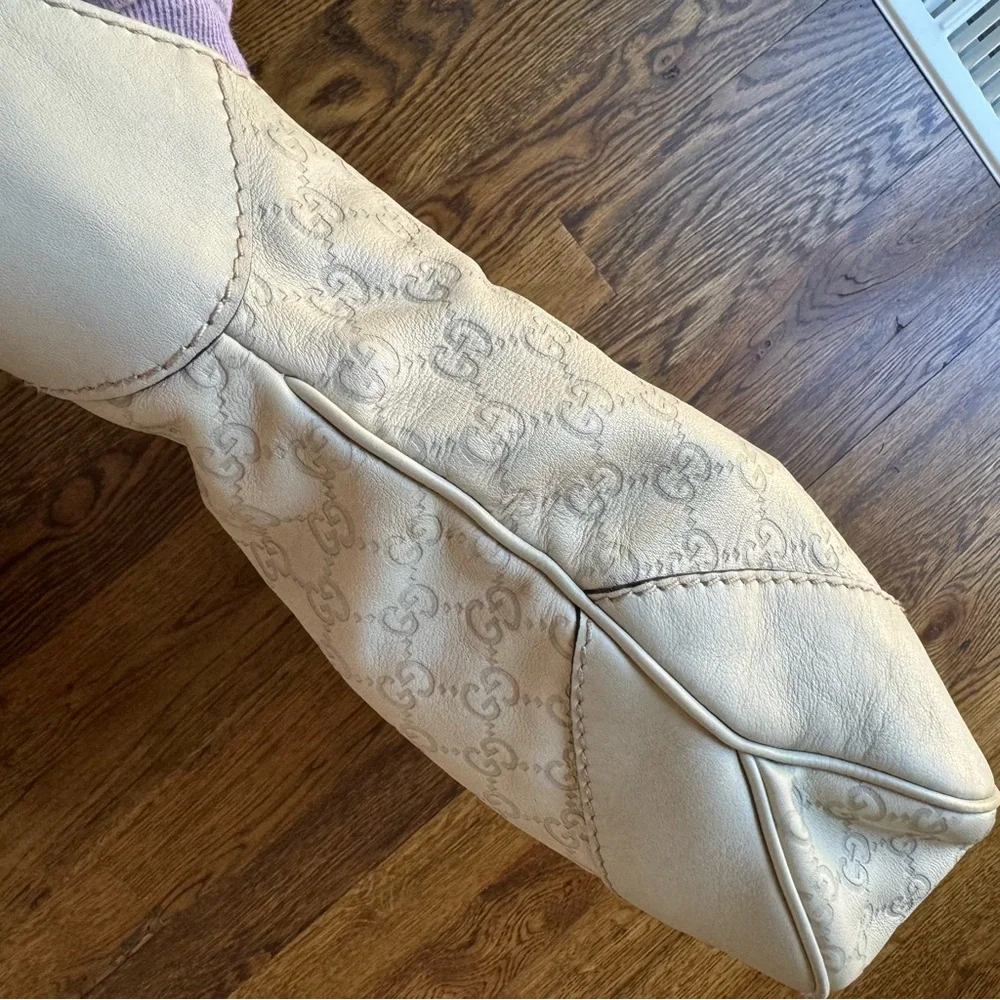 💕SOLD💕 Gucci Guccissima Ivory Leather Charlotte Hobo Bag (w/ COA) - Picture 5 of 14